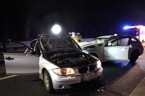 Fotos Unfall Mit Zwei Fahrzeugen Auf Der A94 Bei Dorfen