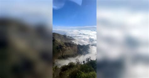 Viral Warung Kopi Di Atas Awan Pemandangan Bak Kayangan Di Cerita Dongeng