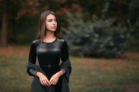 Women Model Brunette Albert Lesnoy Viktoria Makarenko Looking Away