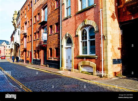 Hull old town hi-res stock photography and images - Alamy