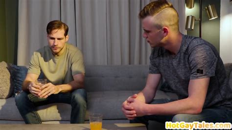 Barebacking Stud With Handsome Body Fucks Ass Of Inked BF