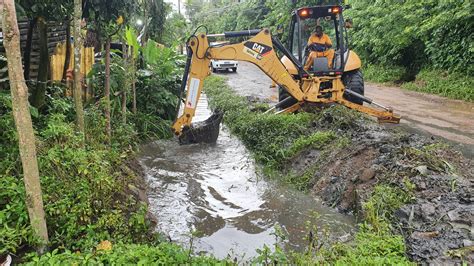 Prefeitura Do Rio Realiza For A Tarefa Nos Bairros De Vargem Pequena E