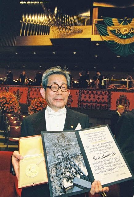 ノーベル賞作家の大江健三郎さん死去、88歳 戦後文学の旗手｜好書好日