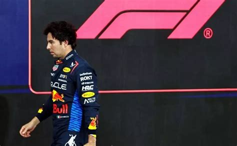 Checo P Rez Recuerda Que Tiene Contrato Con Red Bull Tras Abandono En