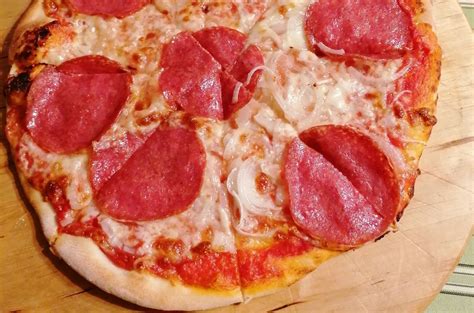 Pizza Z Salami