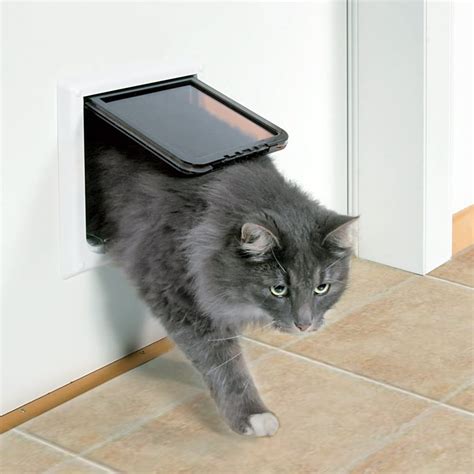 Trixie Pet 4 Way Cat Door Xl With Tunnel