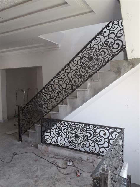 Pin By Wojtek Walicki On My Style Stair Railing Design Staircase