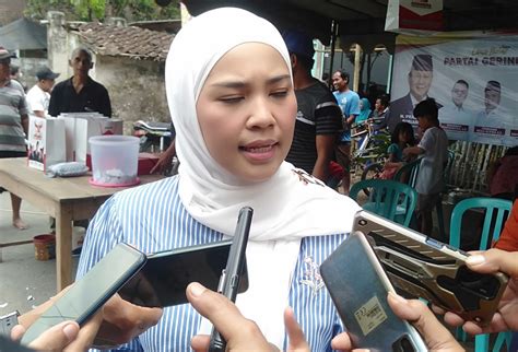 Ratna Dewi Nirwana Sari Moment Mancing Dijadikan Sarana Pemersatu Bangsa