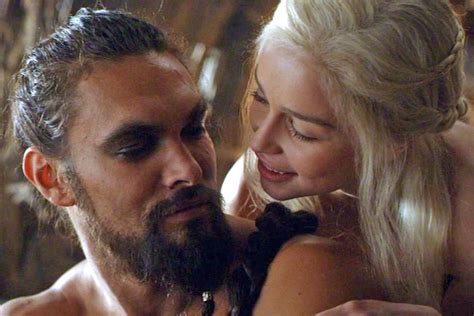 Emilia Clarke Reunites With Game Of Thrones Co Star Jason Momoa