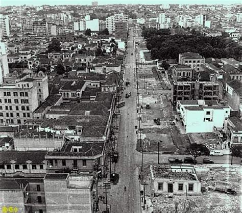 NA RUA DUQUE DE CAXIAS 4 Entre 1943 1945 o fotógrafo Gabriel Zellaui