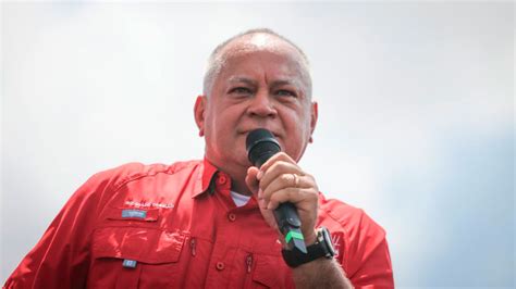 Diosdado Cabello la mujer venezolana jamás se arrodillará ante el