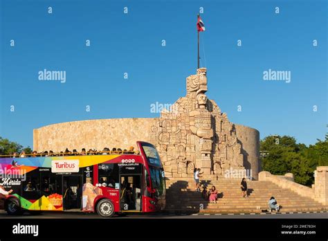 The Famous Monumento La Patria On Paseo Montejo Merida Mexico Stock