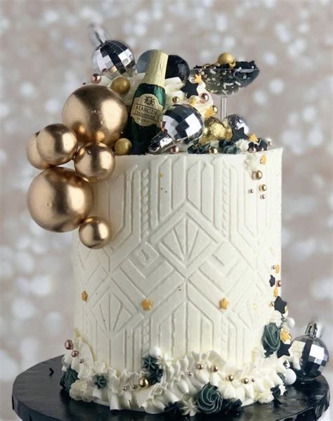 10 New Year Cake Ideas - Find Your Cake Inspiration | New year's cake ...