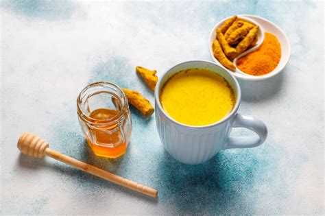 Golden Milk Turmeric Tea Recipe Anti Inflammatory Drink Greenhuiz