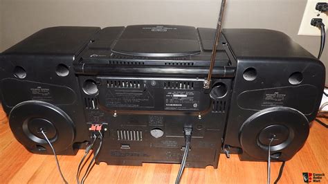 JVC PC XC30 6 CD Changer System Boombox Dual Cassette Deck AM FM Photo