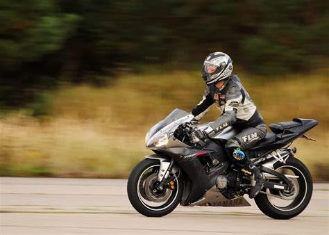 The Best Motorcycle Gear for Beginners - A Complete Guide | MotorGearExpert