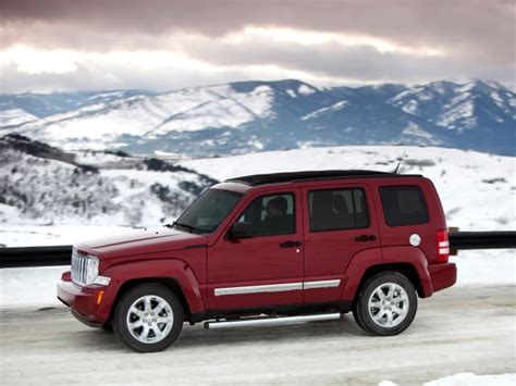 2012 Jeep Liberty Pictures: | U.S. News