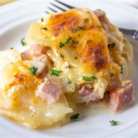 Cheesy Scalloped Potatoes And Ham In Crockpot