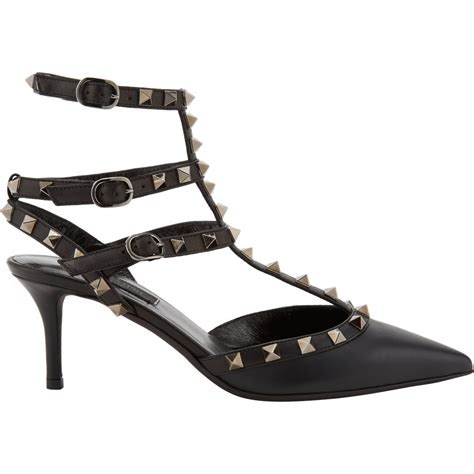 Valentino 'rockstud' Pumps in Black - Save 29% | Lyst