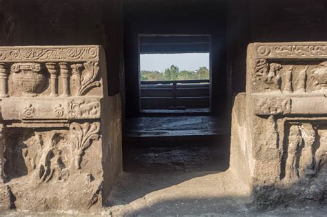 Carving On The Wall Of Kailash Temple Stock Photo - Download Image Now ...