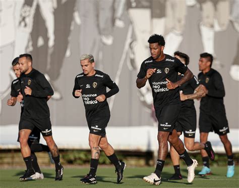 Futebol Masculino Tim O Faz Treino Em Campo Reduzido De Olho No Flamengo