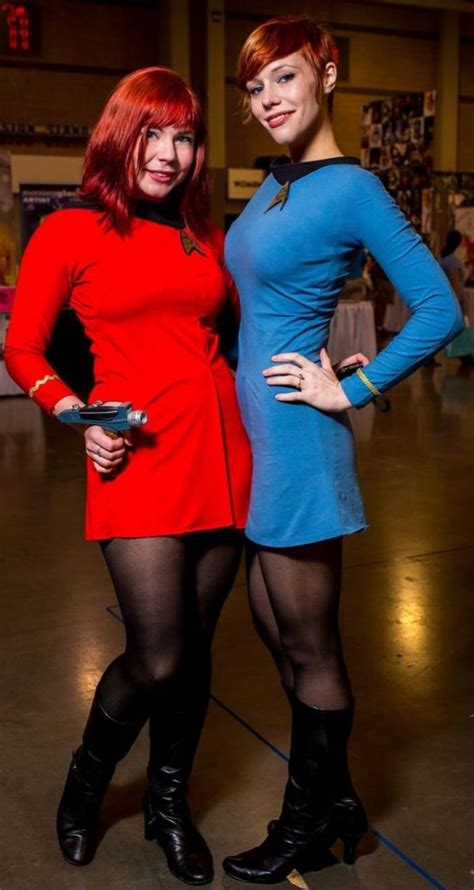 Pin By Leon On Cosplay Star Trek Cosplay Star Trek Cast Star Trek Crew