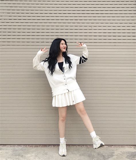 Ngỡ ngàng với vẻ đẹp trong veo của hot girl ảnh thẻ chưa tròn 18 tuổi Báo Dân trí