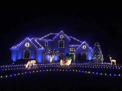 Local Christmas Decor Holiday Lighting Specialists Advise Booking Early