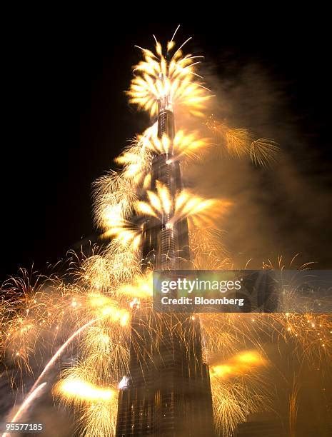 392 Burj Khalifa Dubai Fireworks Stock Photos, High-Res Pictures, and Images - Getty Images