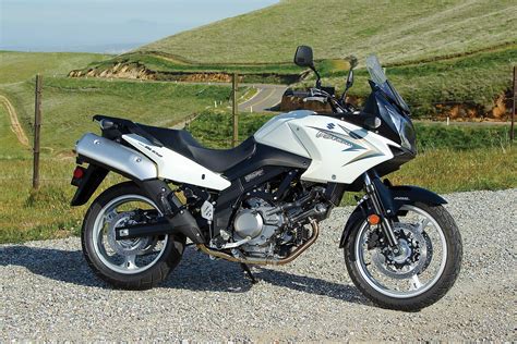 2011 Triumph Tiger 800 vs. Suzuki V-Strom 650 ABS | Comparison Review | Rider Magazine