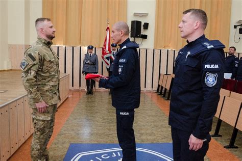 Szko A Policji S Upsk On Twitter Zmiana Jednostki Specjalnej