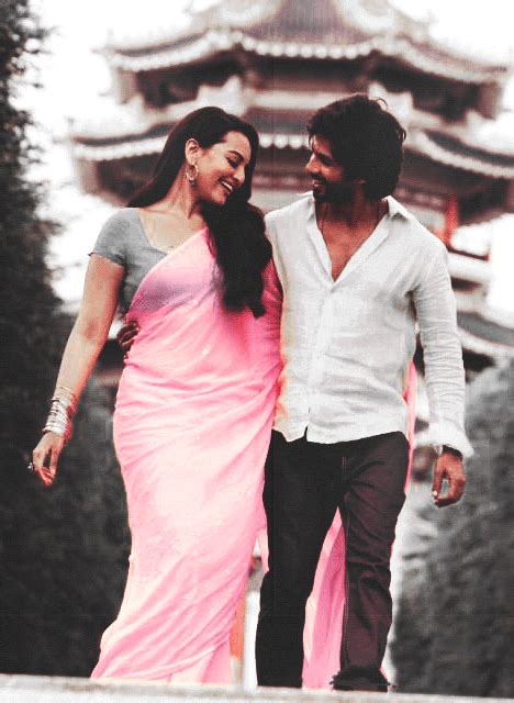 Sonakshi Sinha And Shahid Kapoor In R Rajkumar