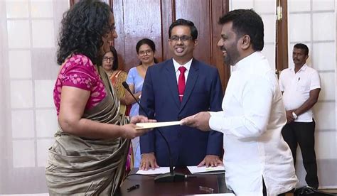 Sri Lankas New Leader Appoints The 1st Female Prime Minister In 24