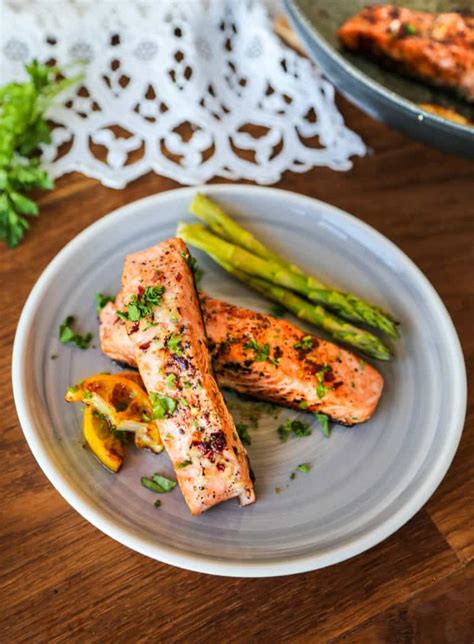 Easy Pan Fried Honey Garlic Salmon Recipe Ready In Under 30 Minutes