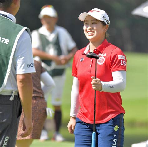 西郷真央5位「心からおめでとうと」同門笹生v祝福 国内女子ゴルフ写真ニュース 日刊スポーツ