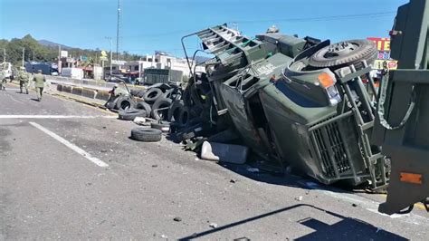 Volcadura de camión del Ejército en la México Puebla deja dos militares