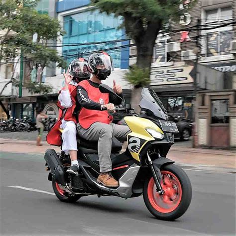 OTOPLUS ONLINE I Aprilia SR GT 200 Dipasarkan Mulai Rp63 5 Juta OTR