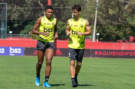 Flamengo Fará Cirurgia No Joelho De Vitinho E Rodrigo Caio