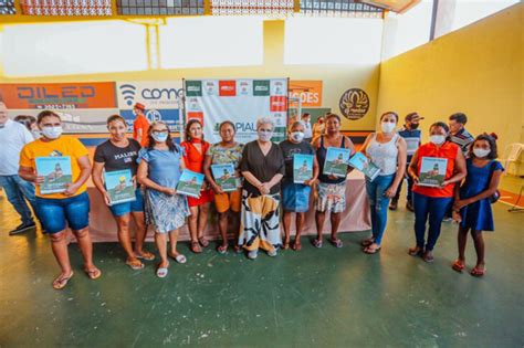 Produtores rurais de assentamento em Campo Largo do Piauí recebem