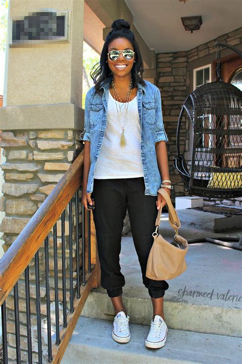 3 Casual Ways To Wear Joggers Looks Camisa Jeans Mode Outfits Fashion