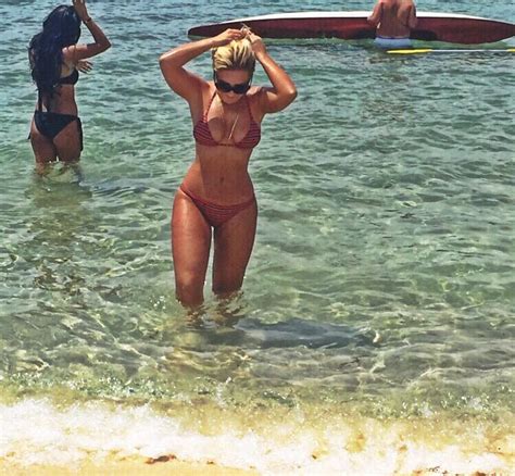 Hot Sexy Ozge Bitmez Bikini Pics
