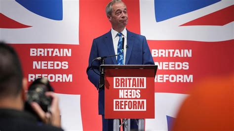 Regno Unito Il Ritorno A Sorpresa Di Nigel Farage Mi Candido Anche