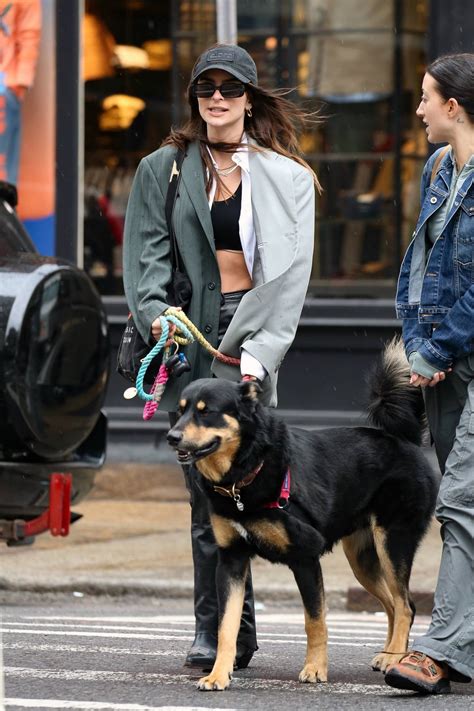 Emily Ratajkowski Keeps It Fashionable While Out On A Stroll With