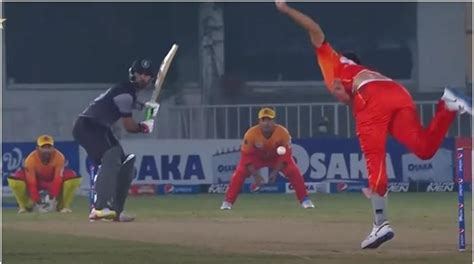 Watch Fakhar Zaman Destroys Sindh Bowlers In National T20 Cup Clash