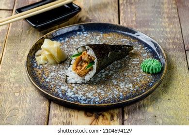 1,320 Unagi Hand Roll Stock Photos, Images & Photography | Shutterstock