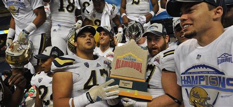 Valero Alamo Bowl | Alamodome