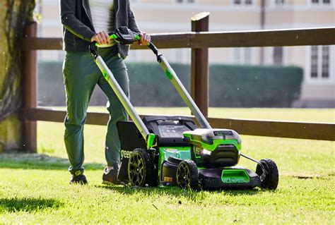 Kosiarka Akumulatorowa Z Nap Dem Greenworks V Cm Silnik