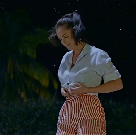 Minka Kelly Sweet Firm Back Story In Papa Hemingway In Cuba Porn