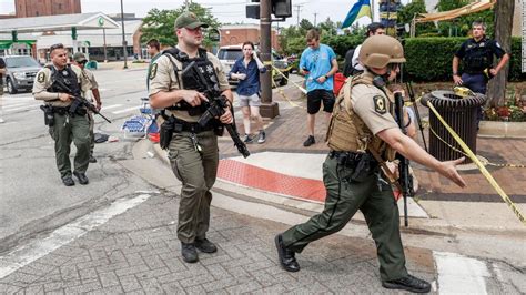 4th Of July Parade Shooting Witnesses Describe Terror At The Scene