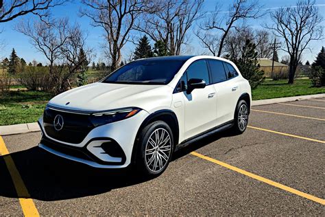 Review Mercedes Eqs Suv Brings Electric Utility To The Eq Series